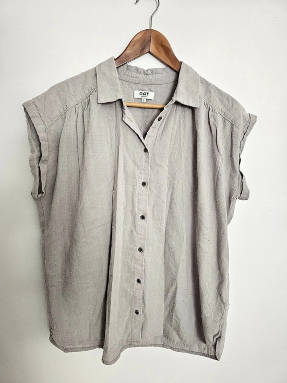OAT New York Sleeveless Button Down Polka Dots Gray Size Medium 100% Cotton